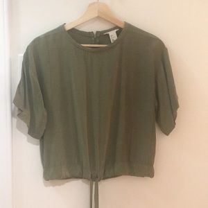 Crop blouse with front tie, army green